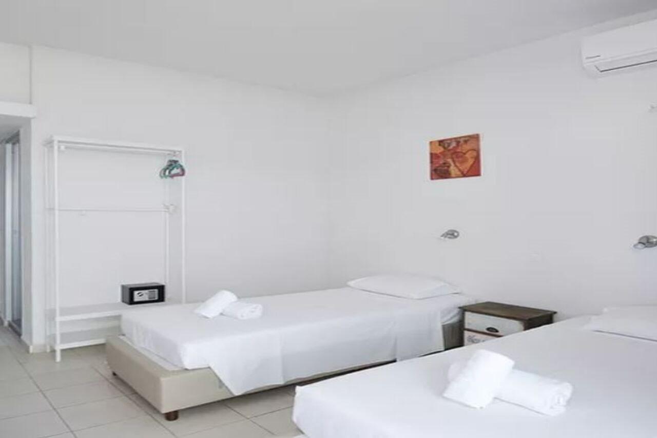 Rhodes City New York Hotel מראה חיצוני תמונה