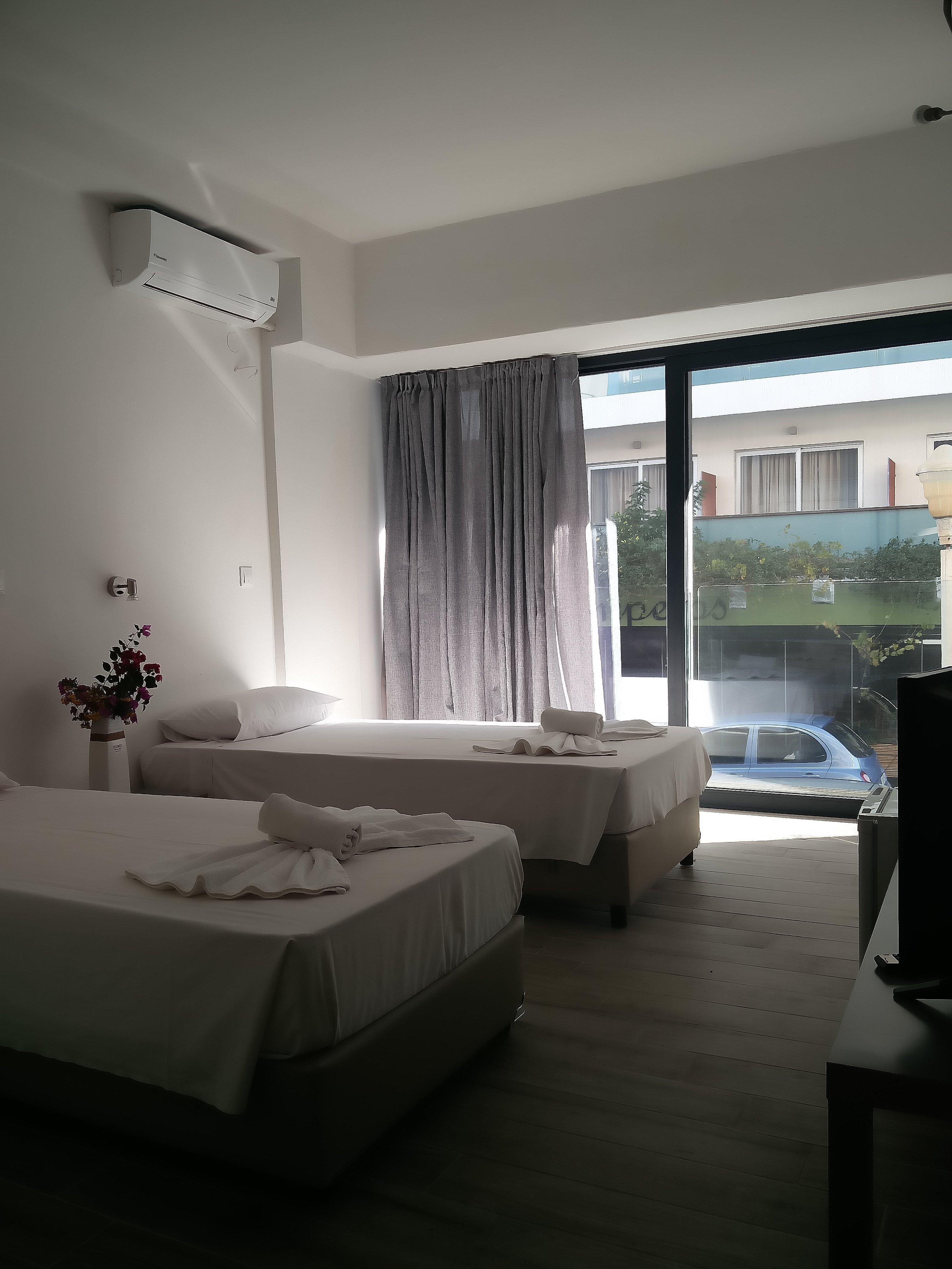 Rhodes City New York Hotel מראה חיצוני תמונה